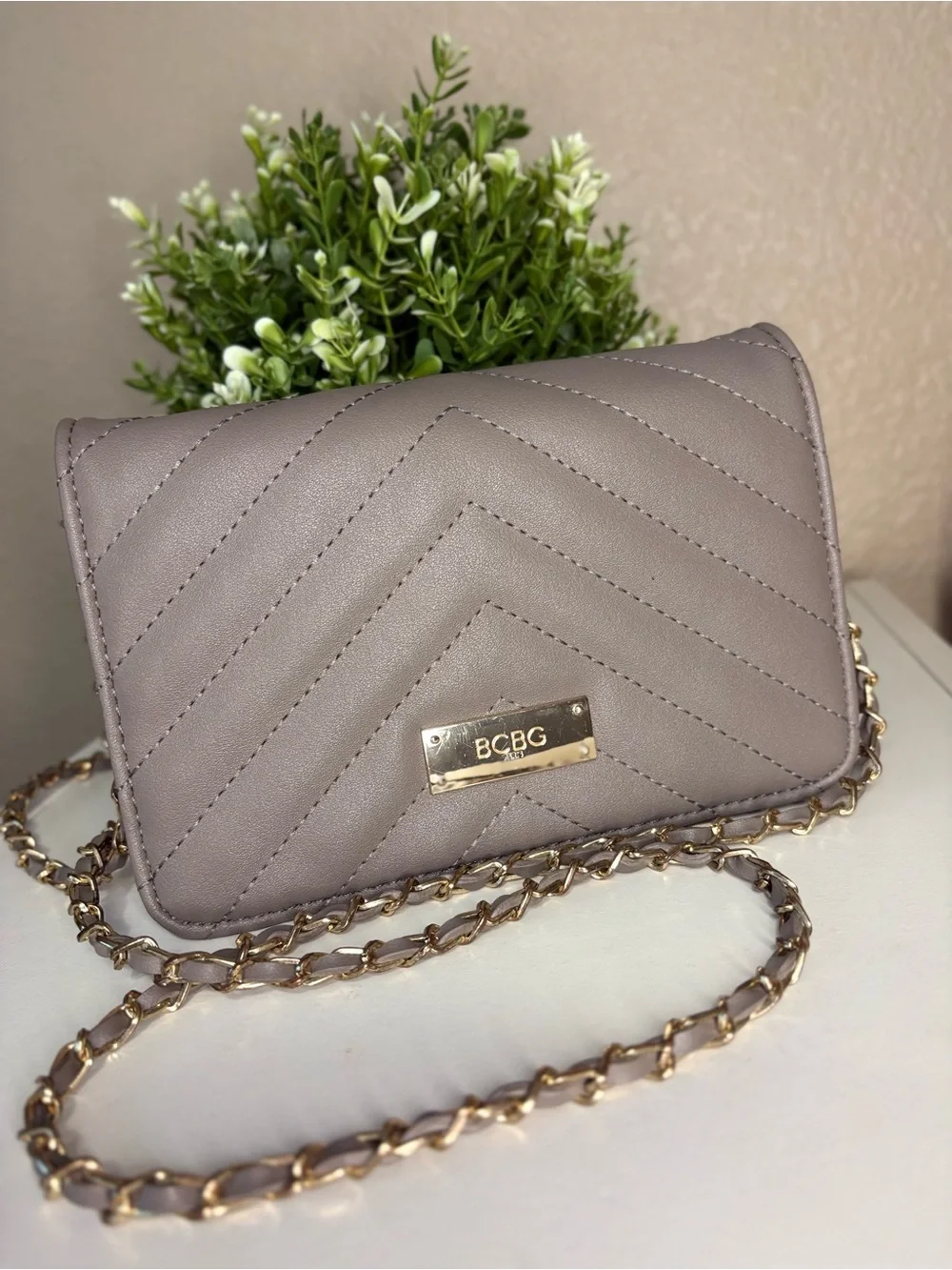 BCBG Paris Taupe Quilted Crossbody Bag Gold Chain Wallet Purse WOC